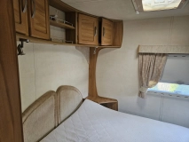                         Przyczepa kempingowa Fleetwood Heritage 640i 2011 klimatyzacja mover - zdjęcie 15
                        