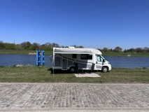                         Kamper Forster T699 – półintegra na bazie Fiat Ducato. 7 - osobowy! - zdjęcie 4
                        