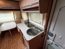                         KNAUS SPORT STYLE 400 LK/2014r./piętrowe łóżka/klima/mover/akumulator 12V/przedsionek - zdjęcie 13
                        