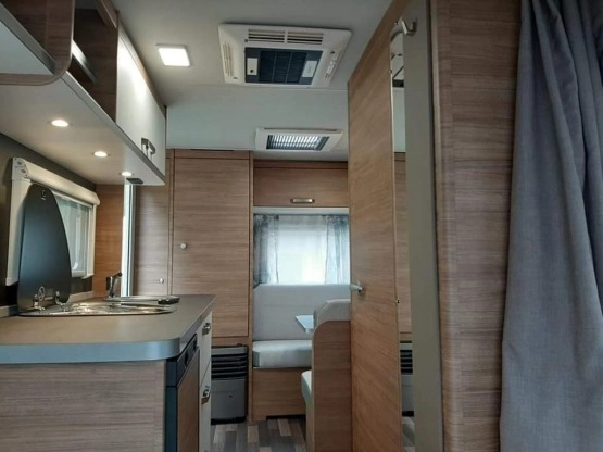                         Przyczepa kempingowa Weinsberg - zdjęcie 2
                        