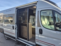                         KAMPER AUTOSTAR V630LJ DESIGN EDIT. DUCATO 2.2JTD 180 KM AUTOMAT ! MODEL 2022 - zdjęcie 11
                        