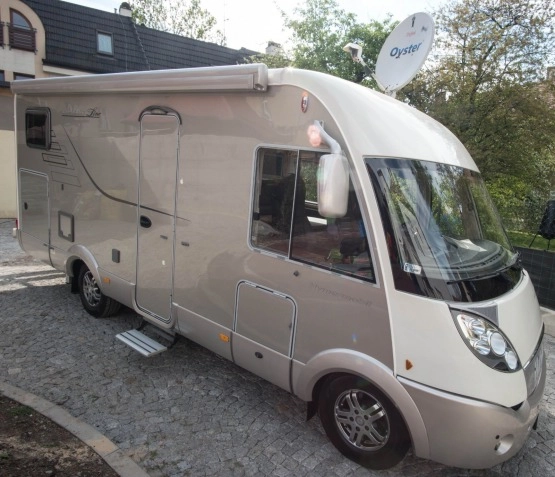                         Kamper Hymer B 614 CL 2010 I właściciel - zdjęcie 1
                        