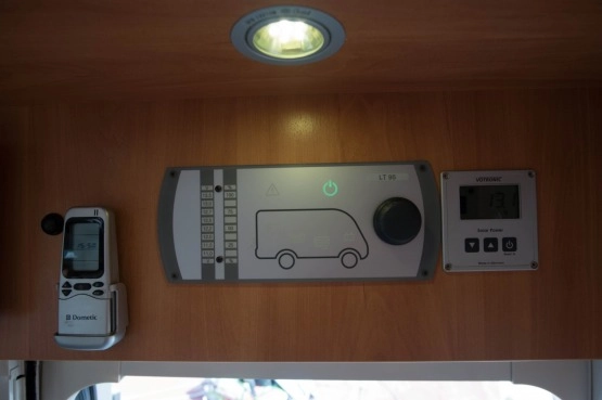                         Kamper Hymer B 614 CL 2010 I właściciel - zdjęcie 9
                        
