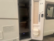                         Hymer-Eriba BMC I680 - zdjęcie 10
                        