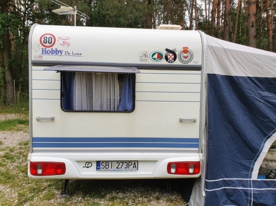                         Przyczepa kempingowa Hobby 4-5 osobowa,niskie DMC,stan idealny, bezwypadkowa, sucha! ciepła woda, namiot, własny akumulator!! - zdjęcie 14
                        
