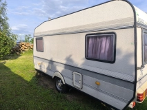                         Hobby 430 (1990 r.) – ogrzewanie gazowe i elektryczne | Markiza + namiot | DMC 1050 kg - zdjęcie 12
                        