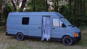                         Legendarny VW LT35 od PodróżoVanie - zdjęcie 2
                        