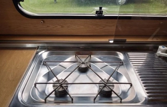                         Beyerland Vitesse 389/2 - zdjęcie 16
                        