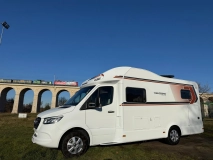                         Mercedes Benz Kamper Weinsberg CaraCompact Suite MB 640 Meg Edition - zdjęcie 7
                        