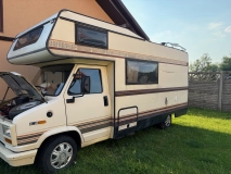                         Fiat Ducato Frankia 2.5 D — kamper alkowa, 6-osobowy, gotowy do podróży - zdjęcie 11
                        