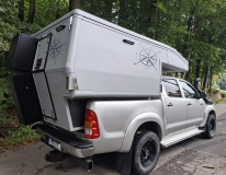                         Toyota Hilux 4x4 (2011)  z zabudową kempingową ( 2021) - zdjęcie 8
                        