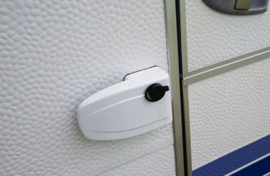                         Przyczepa Hobby 540 - zdjęcie 27
                        