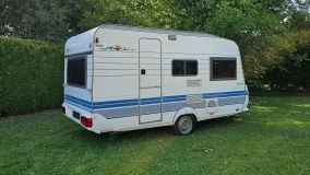                         Hobby 400 De Luxe edition - zdjęcie 1
                        