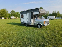                         Ford Transit MK2 zadbany kamper vintage - zdjęcie 1
                        
