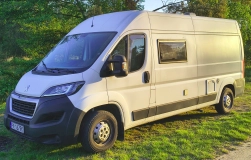                         Kampervan Peugeot Boxer 2019 L3H2, Zarejestrowany na 5 osób (Jazda i Spanie)) - zdjęcie 2
                        