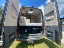                         WYPRAWOWY SPRINTER 4x4 – GOTOWY NA LATO I ZIMOWE WYPRAWY - zdjęcie 14
                        