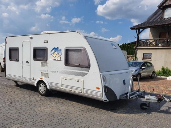                         Przyczepa Knaus Südwind 500 - zdjęcie 1
                        