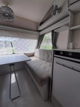                         Przyczepa Beyerland Vitesse 1987 r. - zdjęcie 3
                        