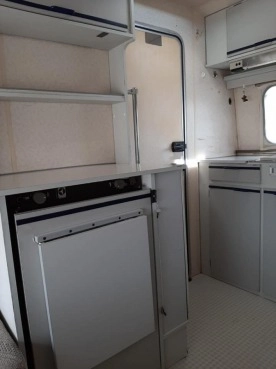                         Przyczepa Beyerland Vitesse 1987 r. - zdjęcie 5
                        