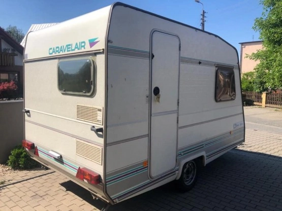                        Przyczepa CARAVELAIR 1992 r. Bamba 330 EK + przedsionek, DMC 850 kg - zdjęcie 8
                        