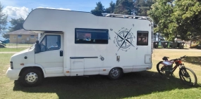                         Kamper PEUGEOT J5 Nowa zabudowa i silnik 2.5 td 94r Wspomaganie Pilote - zdjęcie 15
                        