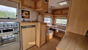                         Elddis Avante 475, 5-osobowa, 959 kg, Napęd - zdjęcie 6
                        