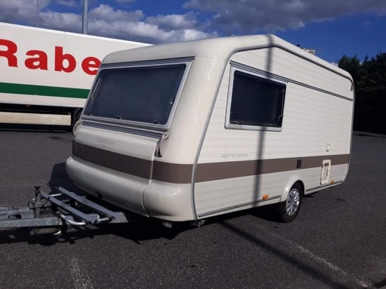                         Przyczepa Avento Royal 420 TL - zdjęcie 1
                        