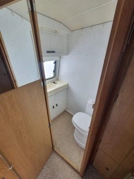                         Przyczepa Avento Royal 420 TL - zdjęcie 9
                        