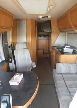                         Hymer 700 Integra na Sprinter 2,7 Cdi - zdjęcie 5
                        