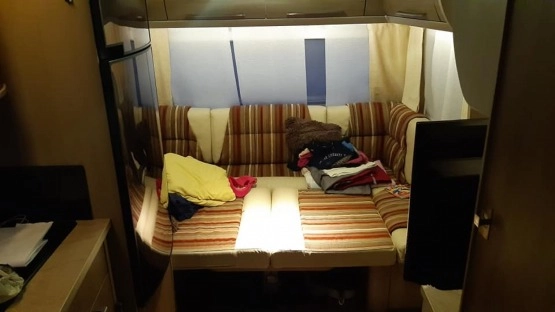                         Burstner Averso 465 TS, 13 r., 530 cm wewnątrz - zdjęcie 6
                        