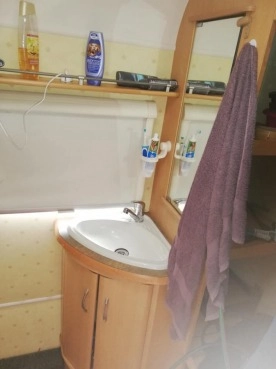                         Abbey Aventura 325, 2004 rok - zdjęcie 3
                        