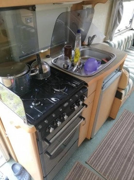                         Abbey Aventura 325, 2004 rok - zdjęcie 8
                        