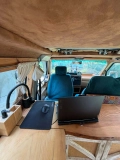                         Volkswagen T4 Kamper California Custom 2.5 TDI 2000r Klima, tempomat. Niezależny kamper gotowy do jazdy. - zdjęcie 13
                        
