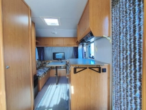                         Knaus Sundwind 900kg DMC - zdjęcie 4
                        