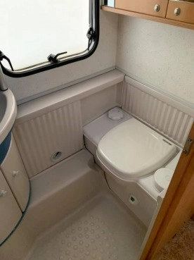                         Burstner Ventana Avantgarde 465 - zdjęcie 4
                        