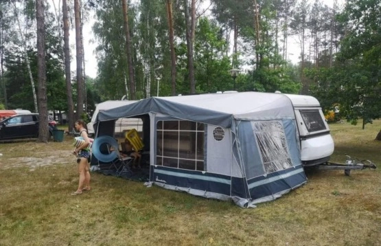                         Hobby Prestige 535 - zdjęcie 4
                        