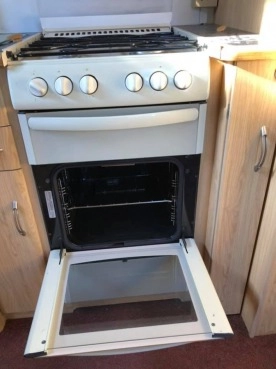                         Przyczepa kempingowa Abbey Aventura 315 - zdjęcie 4
                        