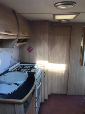                         Przyczepa kempingowa Abbey Aventura 315 - zdjęcie 6
                        