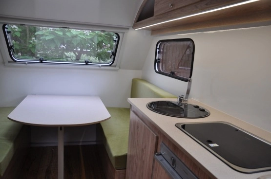                         Nowa 2020 Przyczepa Kempingowa NIEWIADÓW 4 osobowa Toaleta Prysznic Kuchnia DMC 1000 kg - zdjęcie 8
                        