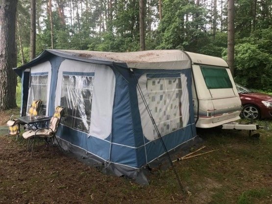                         Adria Forma 502 DMC 1300 KG Przedsionek Solary - zdjęcie 2
                        