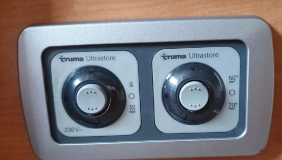                         Ford Transit Camper 2013 od osoby prywatnej ( kamper ) - zdjęcie 14
                        