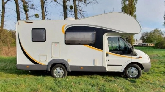                         Ford Transit Camper 2013 od osoby prywatnej ( kamper ) - zdjęcie 4
                        