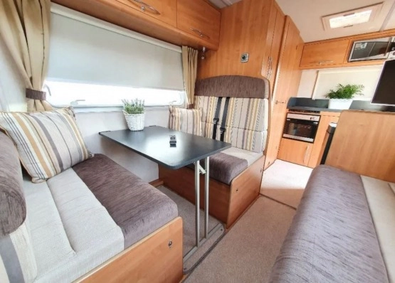                         Ford Transit Camper 2013 od osoby prywatnej ( kamper ) - zdjęcie 5
                        