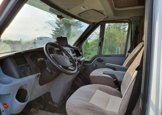                         Ford Transit Camper 2013 od osoby prywatnej ( kamper ) - zdjęcie 9
                        