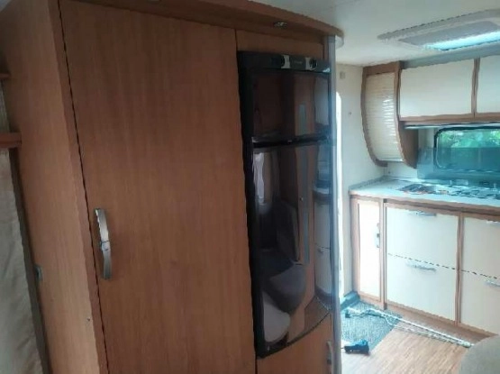                         Przyczepa kempingowa klima mover Burstner 2012 r. - zdjęcie 2
                        