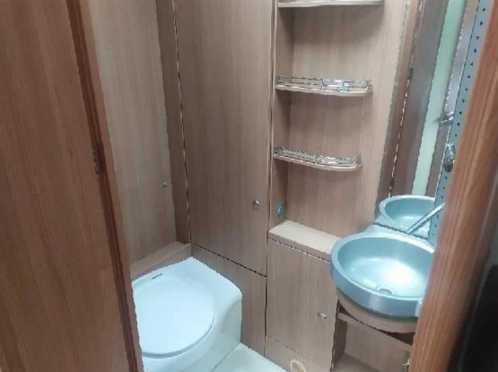                         Przyczepa kempingowa klima mover Burstner 2012 r. - zdjęcie 8
                        