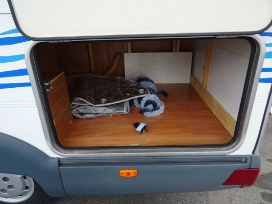                         Kamper Fiat Ducato Roller Team 2.0 diesel 2003r bezwypadkowy - zdjęcie 15
                        