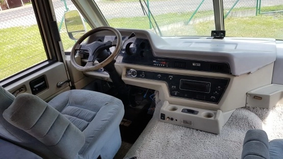                         Kamper Winnebago Itasca Sunflayer  - zdjęcie 17
                        