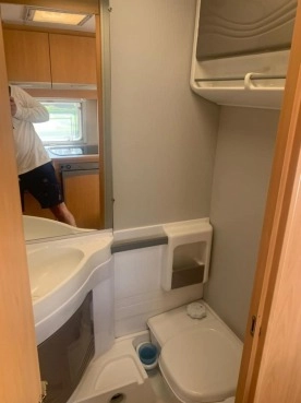                         Knaus Sport 420, 2003 r. - zdjęcie 7
                        