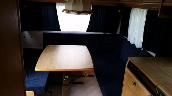                         Sprzedam przyczepę kempingową TEC, 5 osobowa, 1989 r., DCM 1170 kg - zdjęcie 5
                        